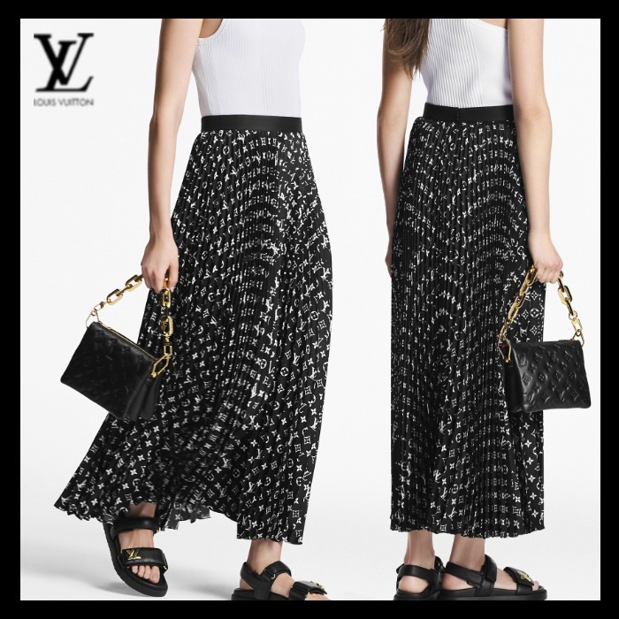 Louis Vuitton《ストライプ モノグラムプリーツスカート》直営店