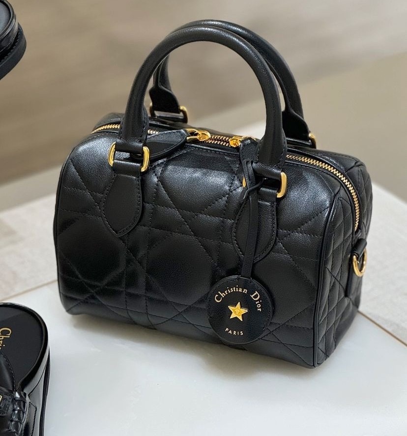 国内発送♪《Dior》Dior Groove 20 バッグ スモール