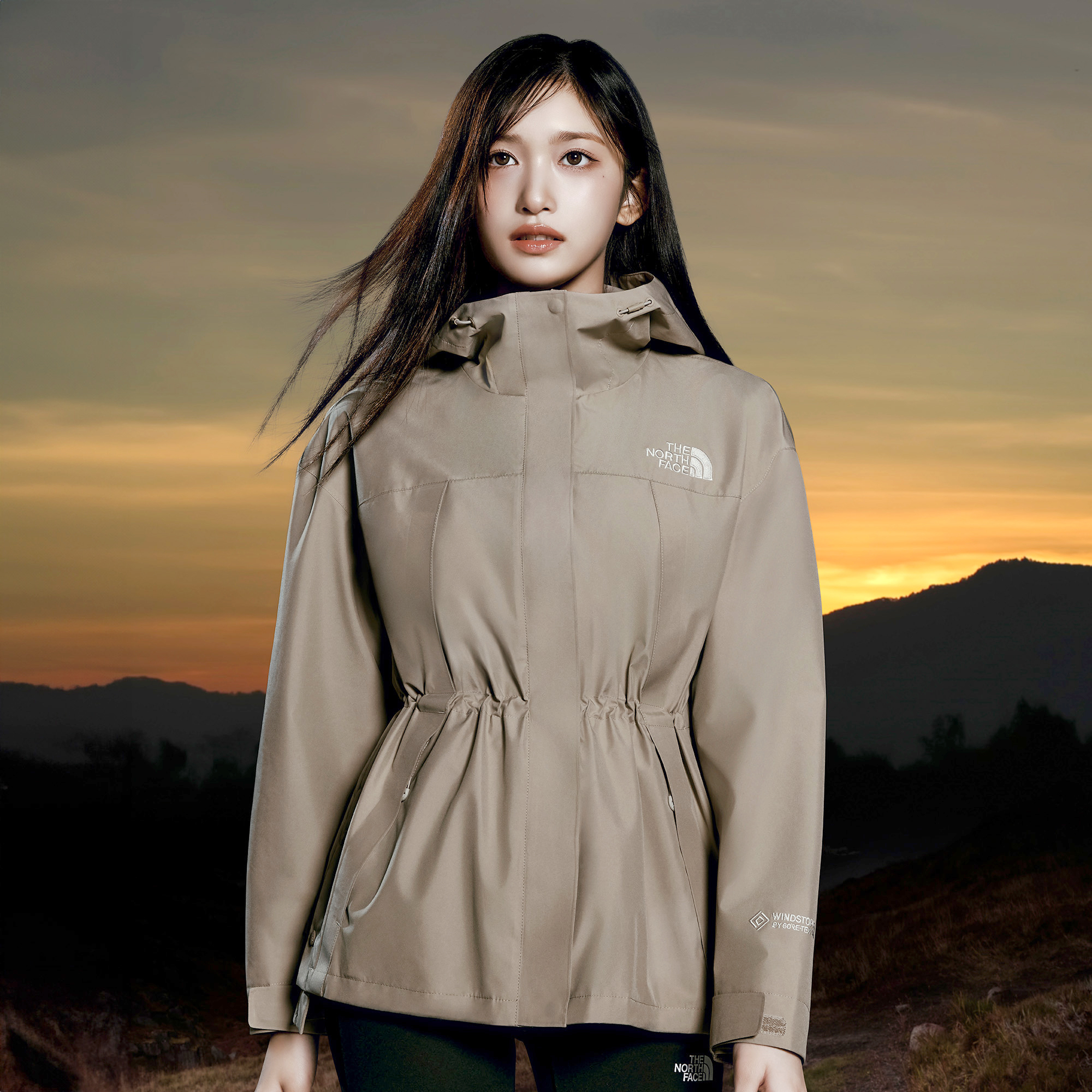 ジャケット [The North Face] W'S GORE TRAIL PARKA - LIGHT_BEIGE