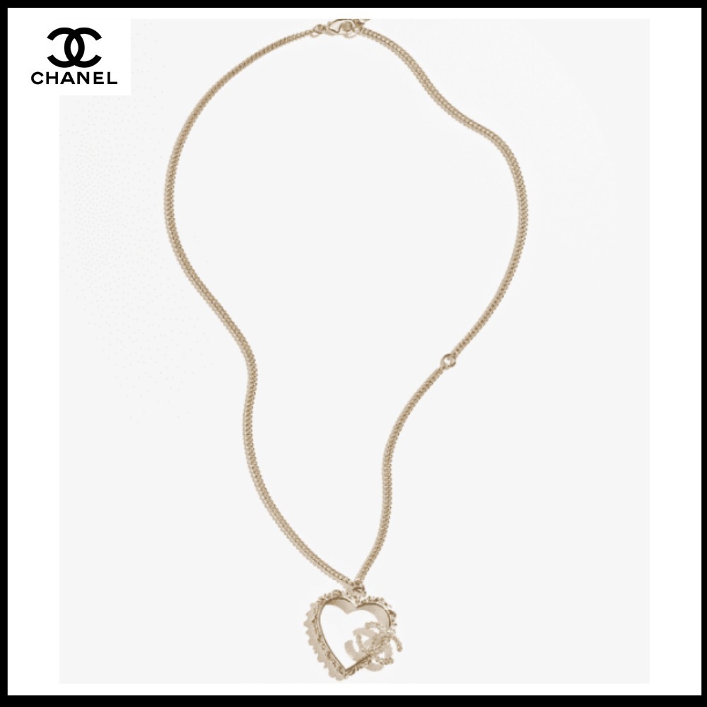 25P【ハートのフレームが可愛い♪】CHANEL ネックレス