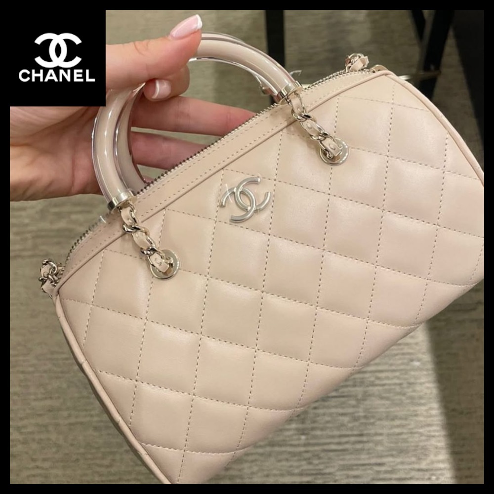 `上品★スモールバッグ`【CHANEL】ジップタイプのクラッチバッグ