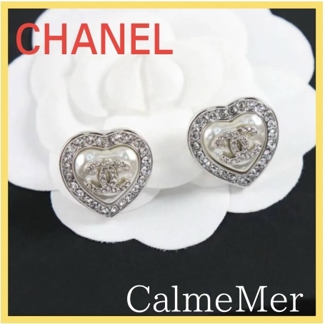 【CHANEL】☆ ハート ピアス ☆ 両耳をエレガントに♪