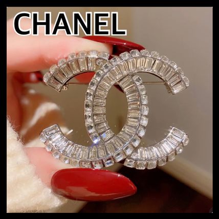 ブローチ シルバー（銀色）系 CHANEL(シャネル) アクセサリー