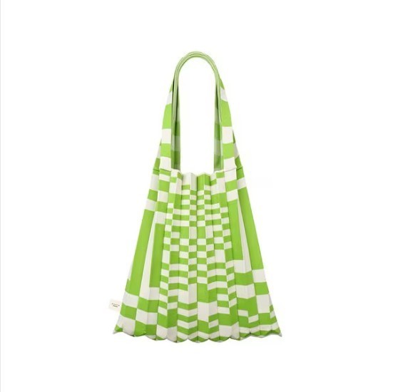 PLEATS MAMA 正規品関税込み SHOULDER BAG GRID GREEN