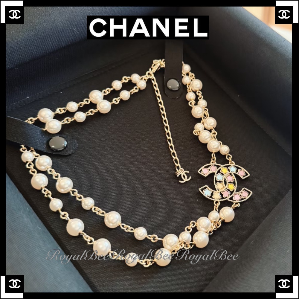 煌めくCCロゴに小ぶりのお花♪【CHANEL】25P ピアス