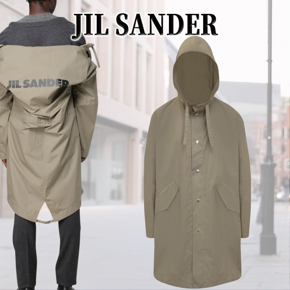 【機能性とデザイン性を兼ね備えた】JIL SANDER ロゴ入りパーカ