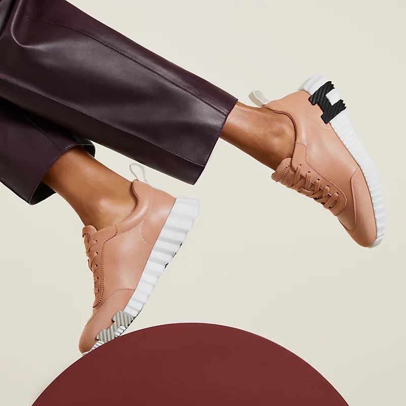 上品♪【HERMES】スニーカー 《バウンシング》 ヌード色