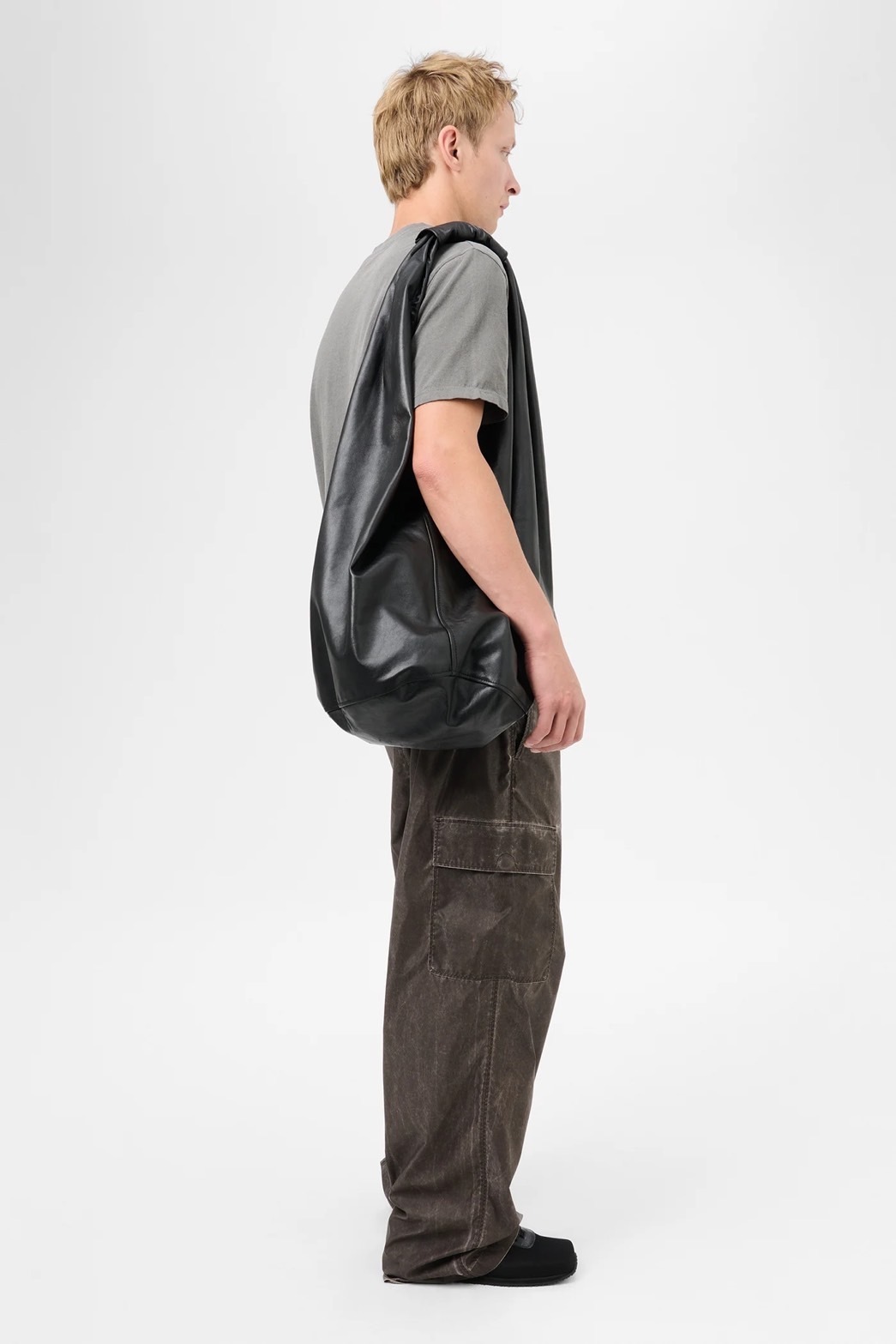 【イタリアンレザー /ブラウン】OUR LEGACY スリムバッグ Our Legacy Slim Bag Burnt Sugar Leather | REVERSIBLE