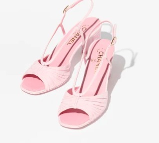 CHANEL《スタイルアップ♡》サンダル ヒール