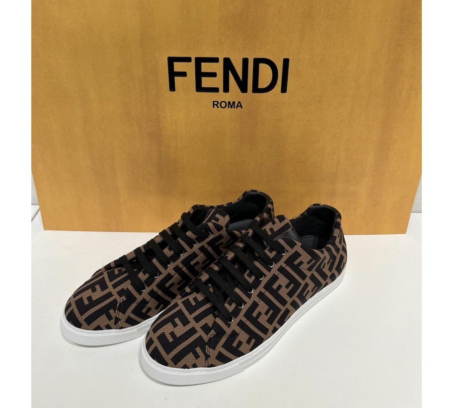 【VIPセール】FENDI（フェンディ）モノグラムスニーカ