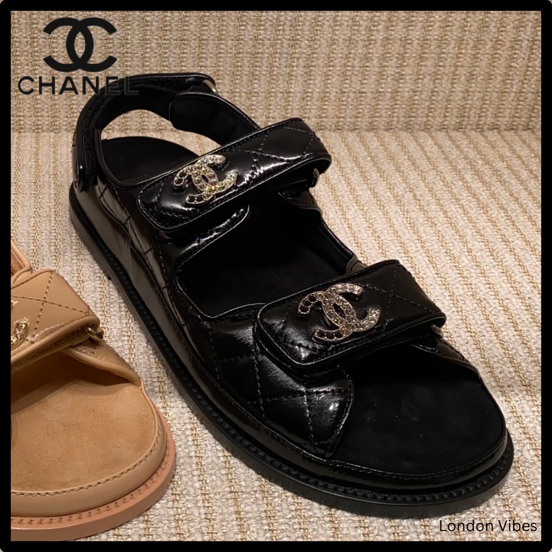 キラキラCCロゴが可愛い♪ CHANEL サンダル CCロゴ ブラック
