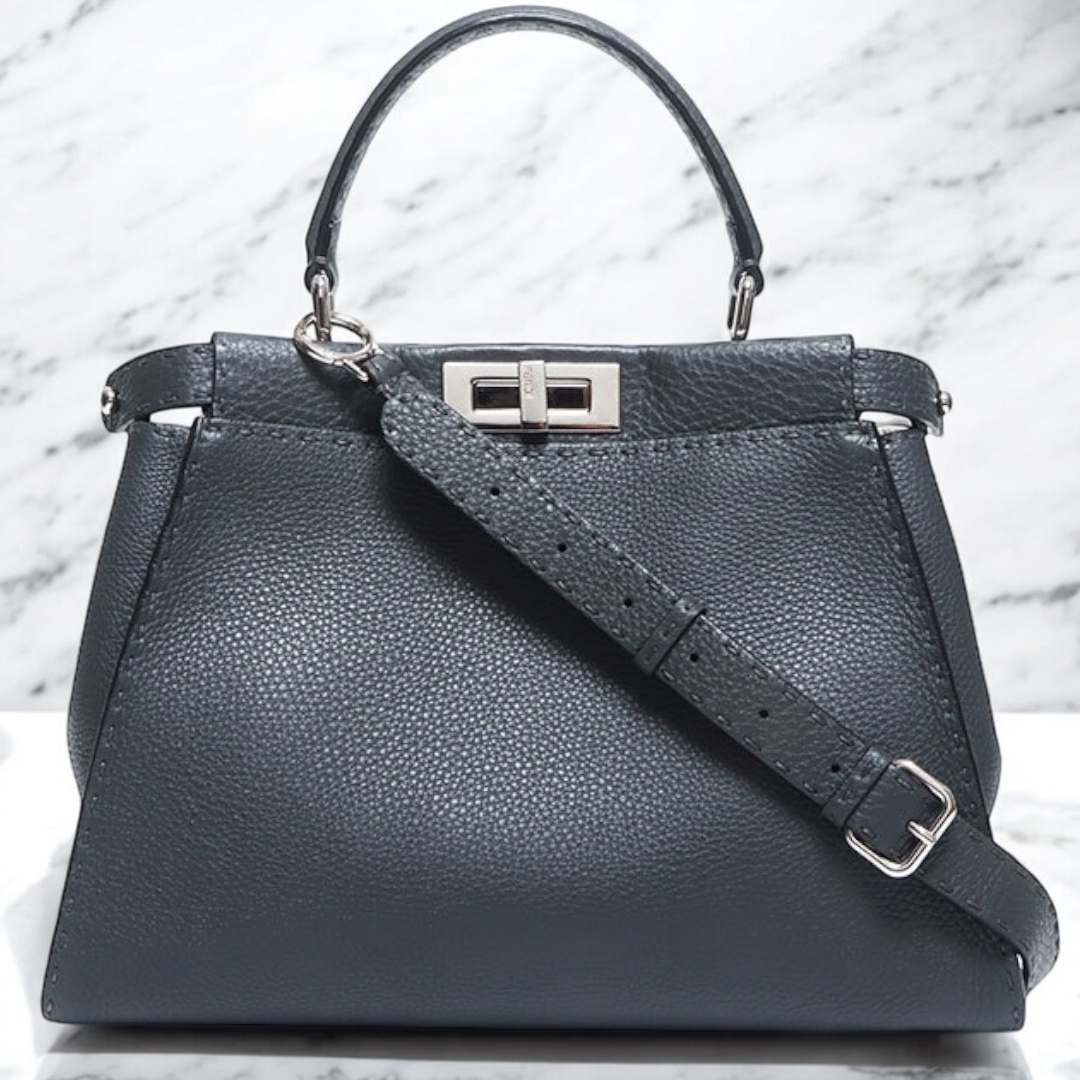 【VINTAGE】FENDI ピーカブー レザー 2wayハンドバッグ