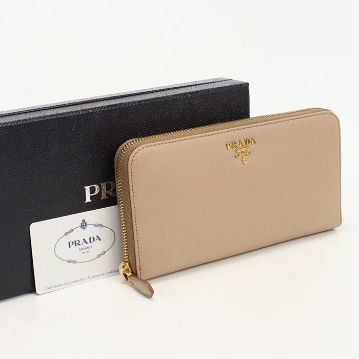 直営店☆BOTTEGA VENETA☆INTRECCIATO レザー ロゴ ポーチ 直営店☆BOTTEGA VENETA☆INTRECCIATO ロゴ レザー ポーチ ポーチ