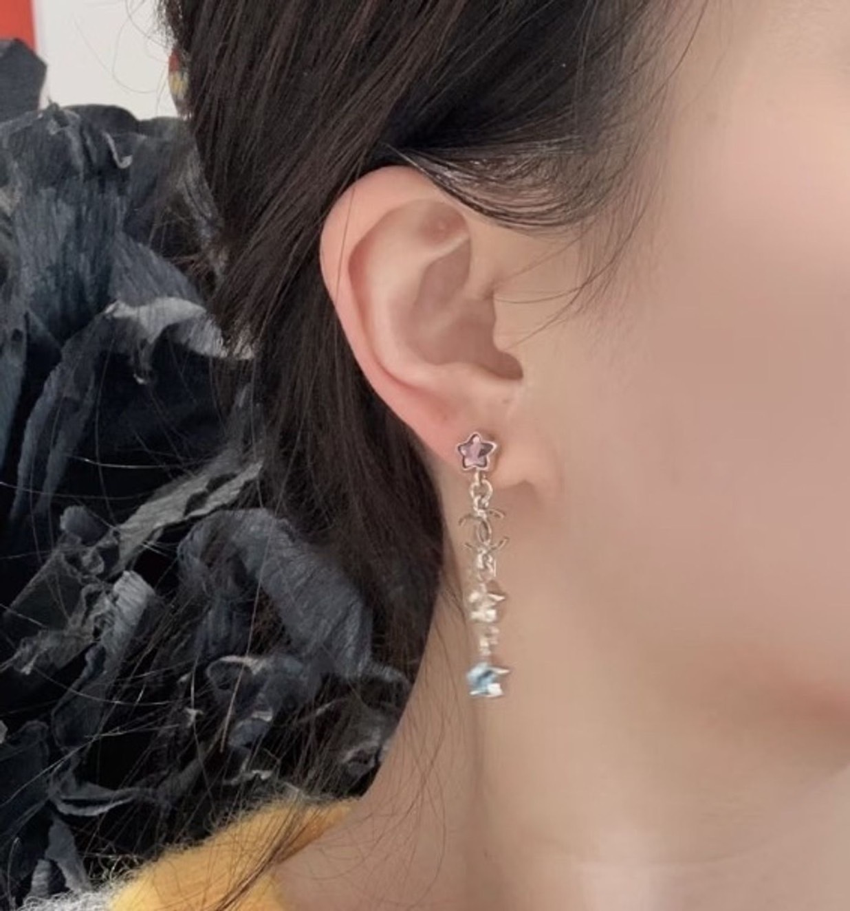 キラキラと星が揺れ動く♪】CHANEL ピアス☆