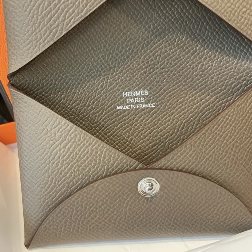 【上品レザー小物】HERMES カードケース 《カルヴィ》 デュオ