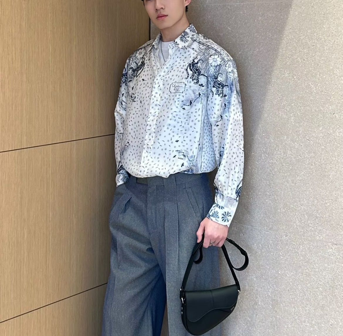 限定コラボ♪1枚でおしゃれ♪】DIOR AND HYLTON NEL シャツ
