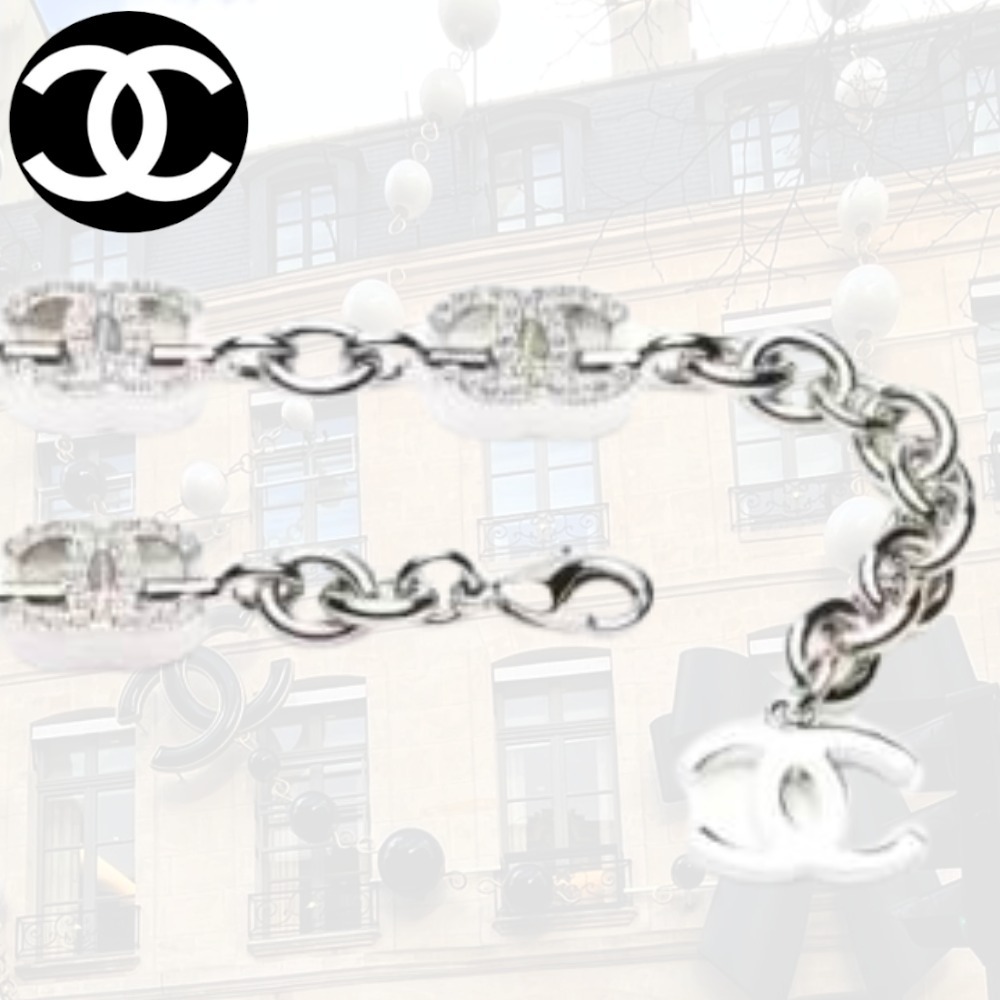 【キラキラのCCロゴがとってもキュート☆】CHANEL ブレスレット