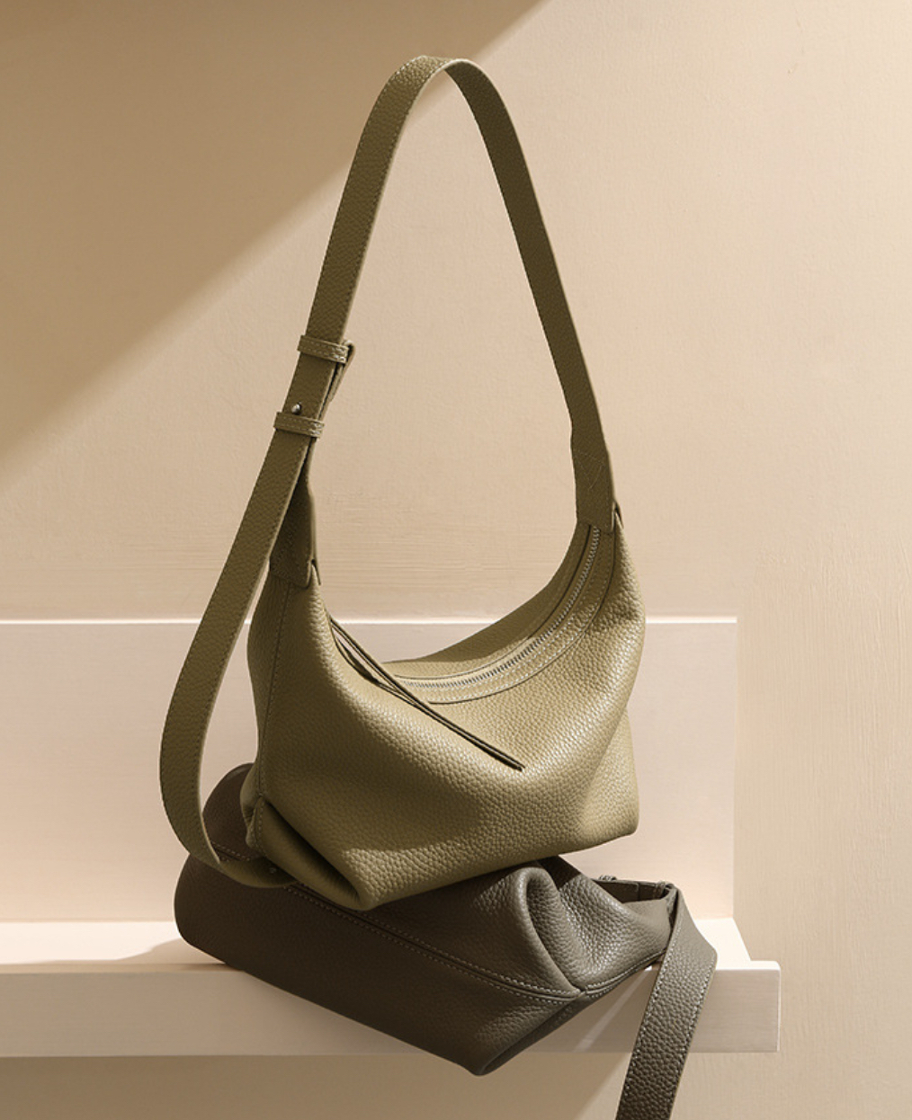 韓国デザイン 本革 レザーミニハンドバッグ 筒形 ショルダーBAG 韓国デザイン 本革 レザーミニハンドバッグ ショルダーBAG