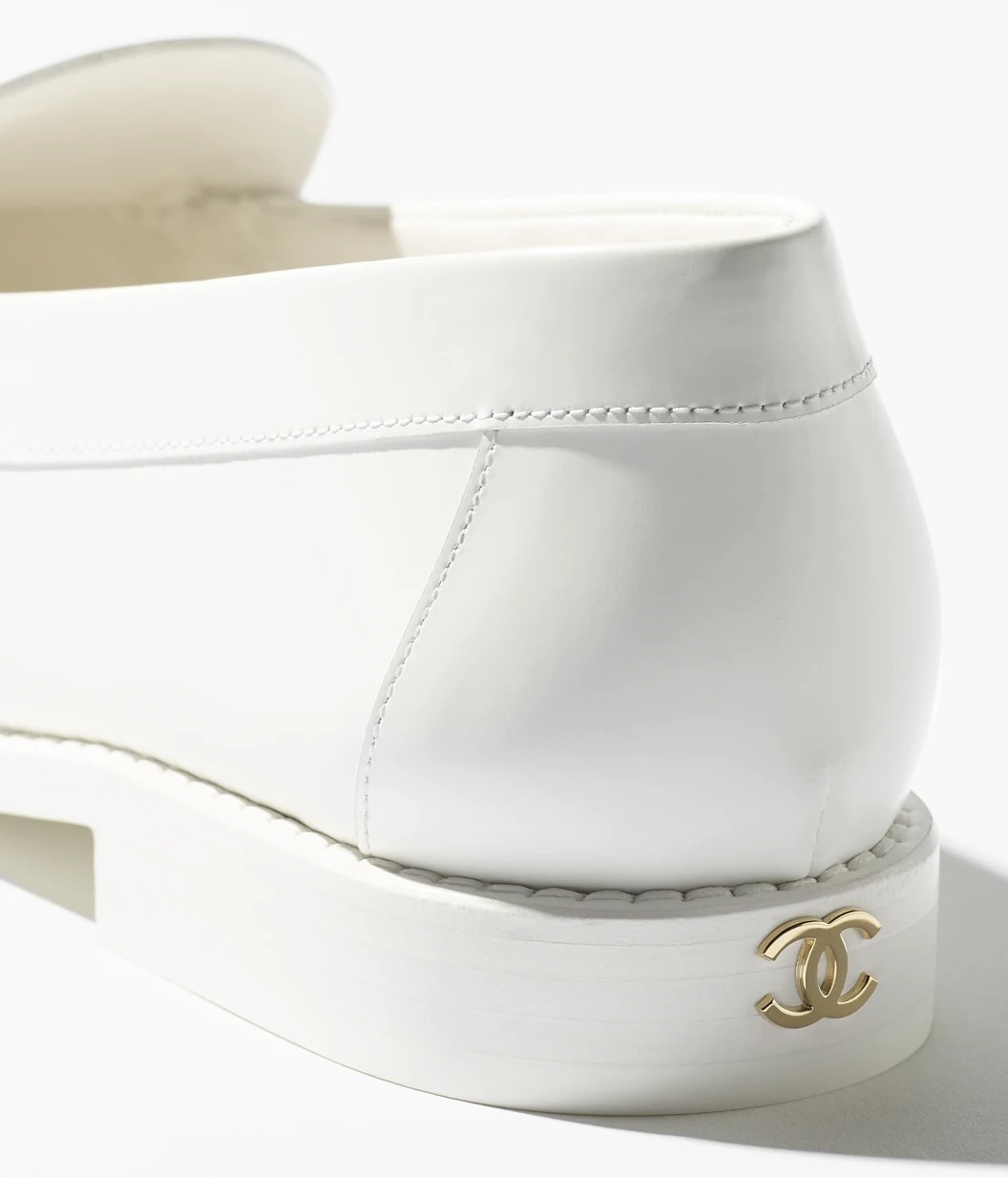 《25P》コーデのアクセントに♪【CHANEL】シャネル ローファー