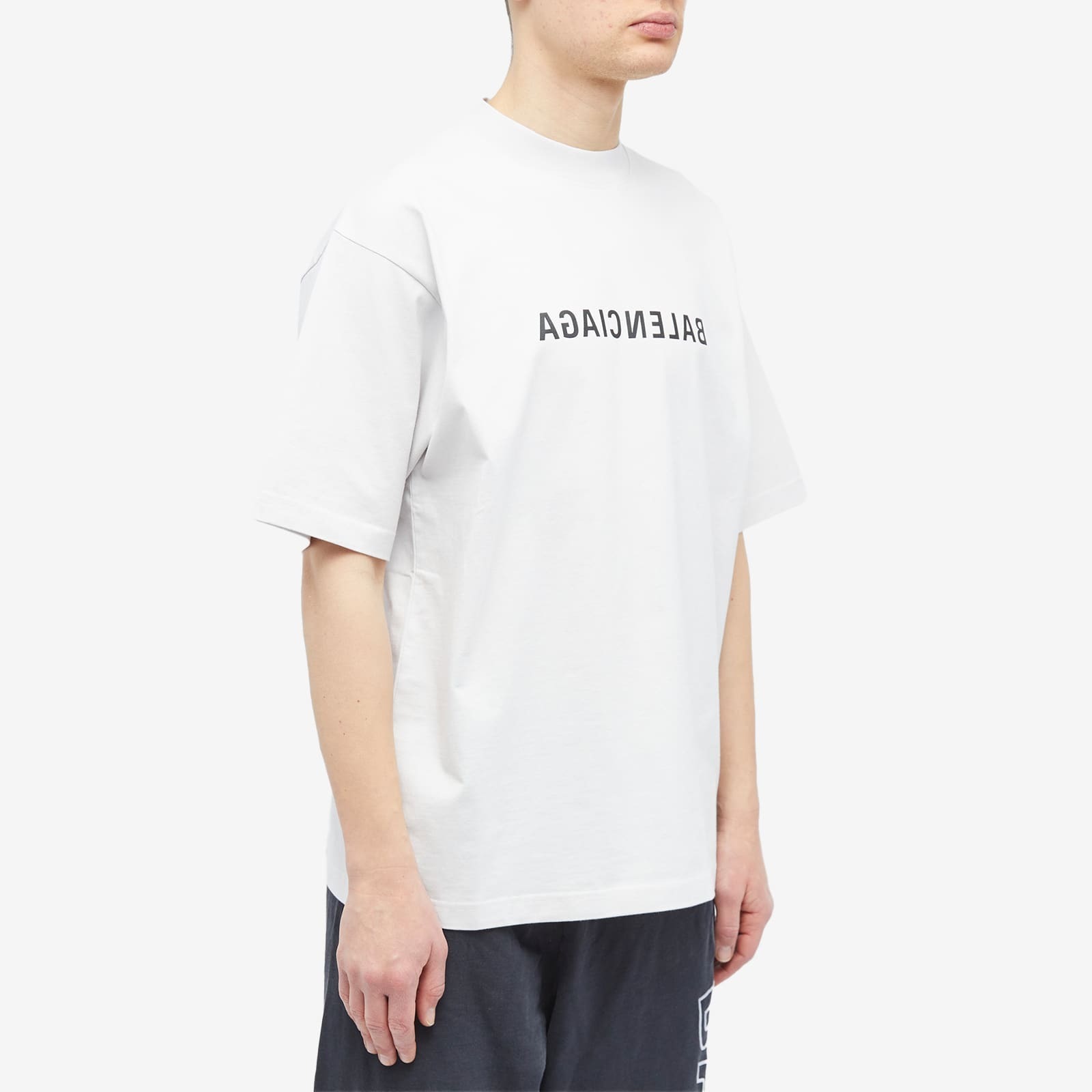 【バレンシアガ】半袖Tシャツ ロゴ コットン エクリュブラック BALENCIAGA バレンシアガ 22AW 612965 TMVB4 1070 シグネチャー