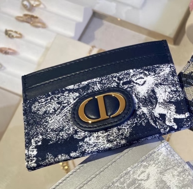 日本未入荷☆】DIOR 30 Montaigne Freesia カードホルダー