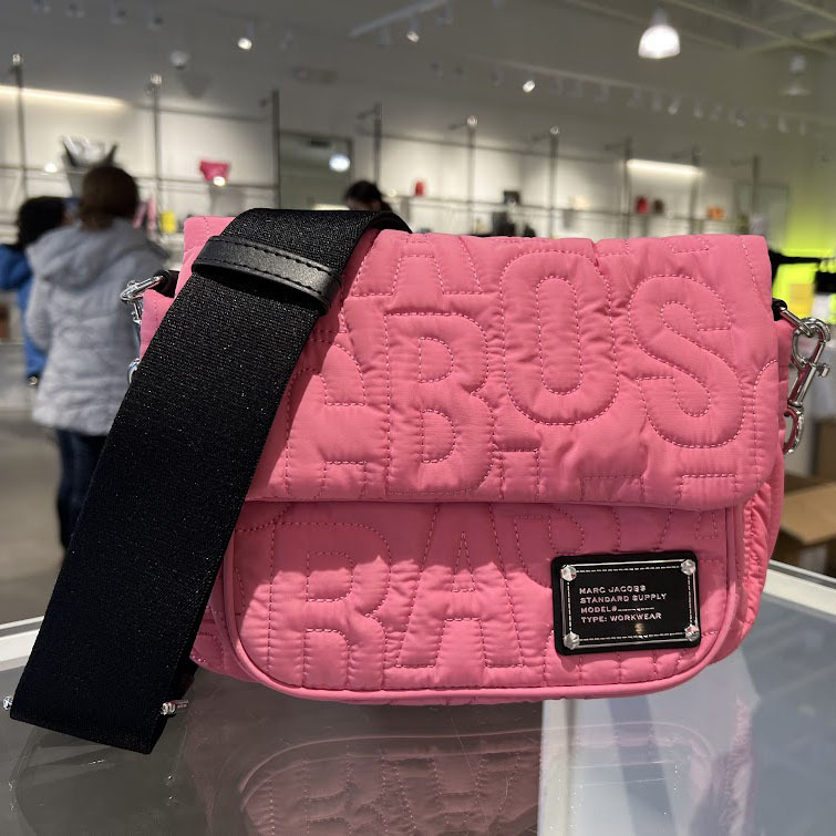 即発 MARC JACOBS 軽量キルティング2WAY ショルダーバッグ