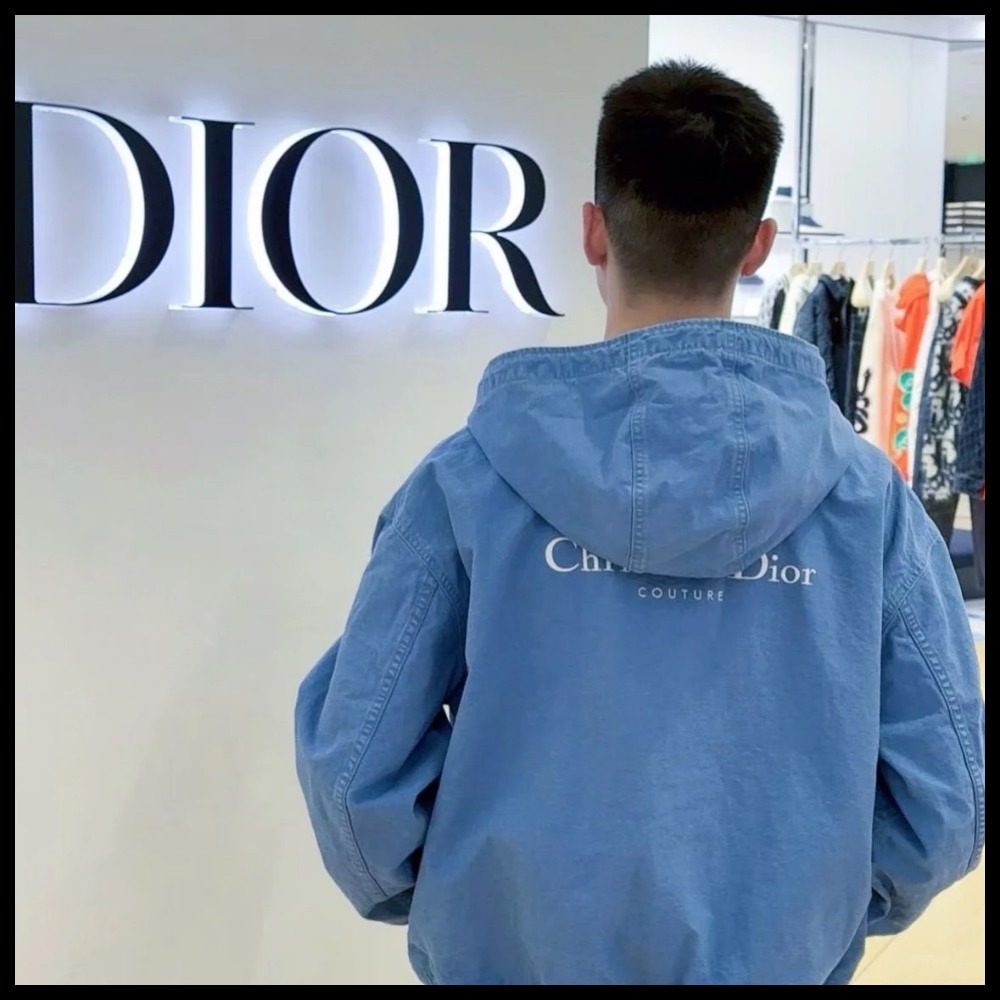【洗練カジュアル◎】DIOR 刺繍ロゴ スウェット