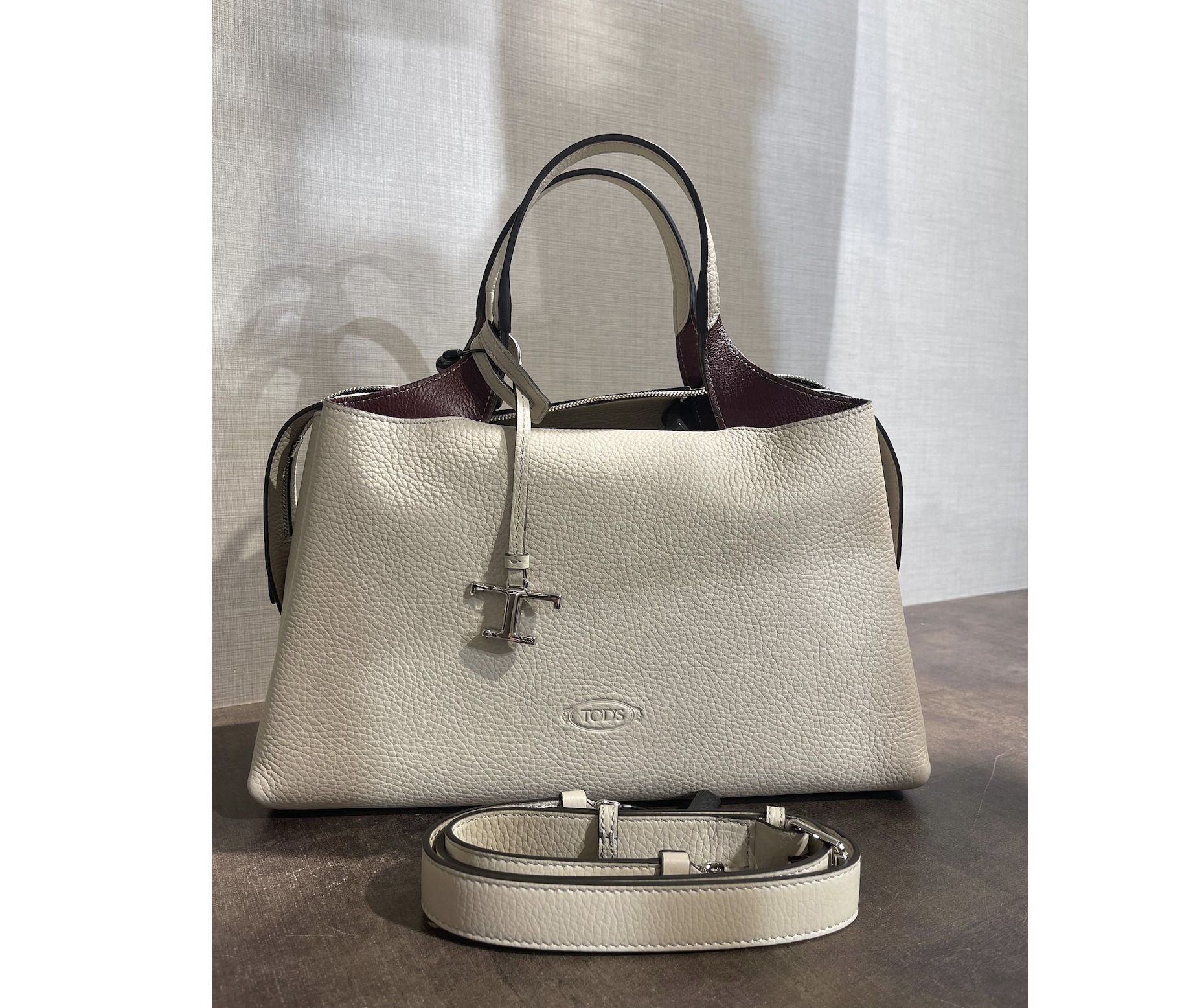 【VIPセール!期間限定】Tod'sタイムレスTショルダートート