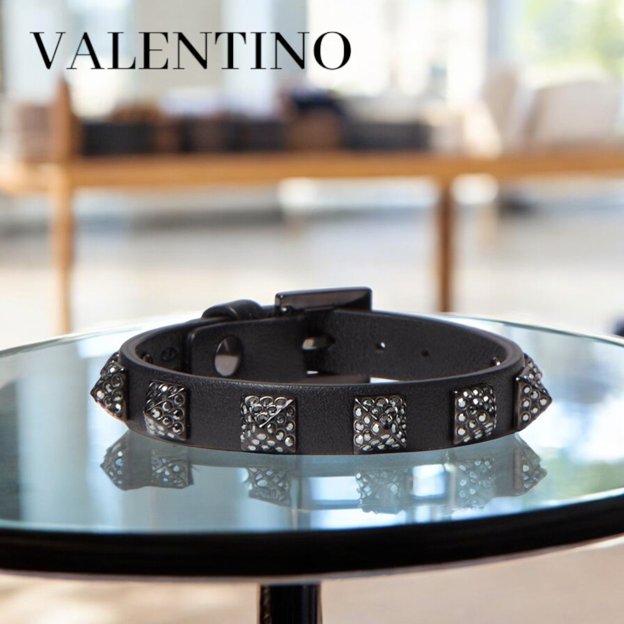 Valentino【関税込】ロックスタッズ クリスタル ブレスレット