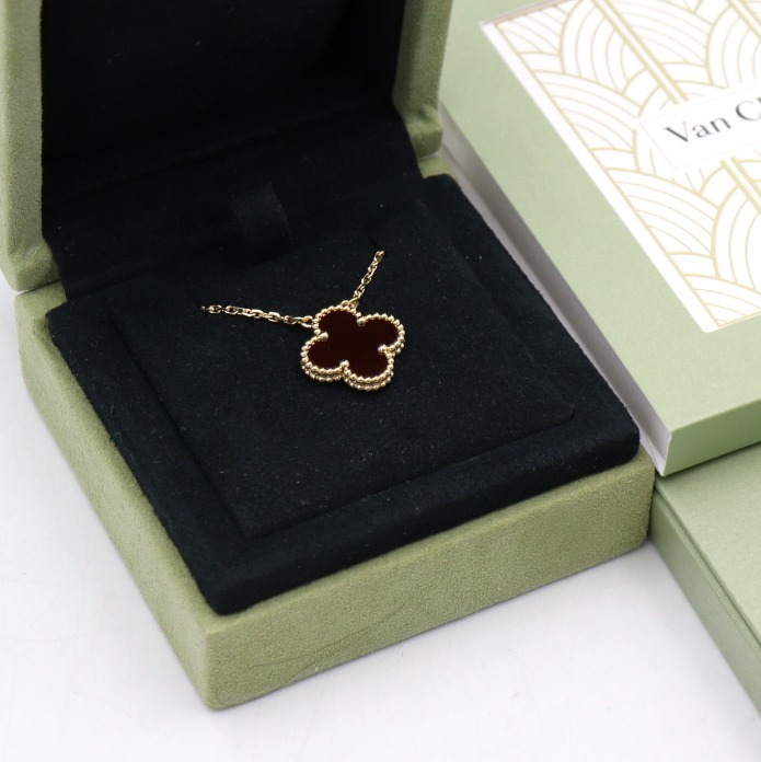 中古品★ヴァンクリーフ★ ヴィンテージアルハンブラネックレス