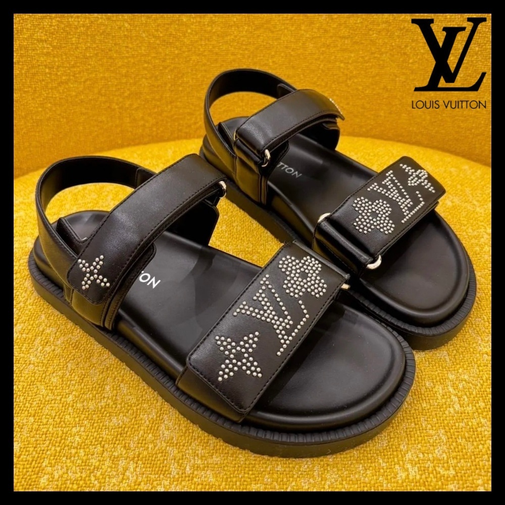 【カジュアルな装いに♪】Louis Vuitton サンダル