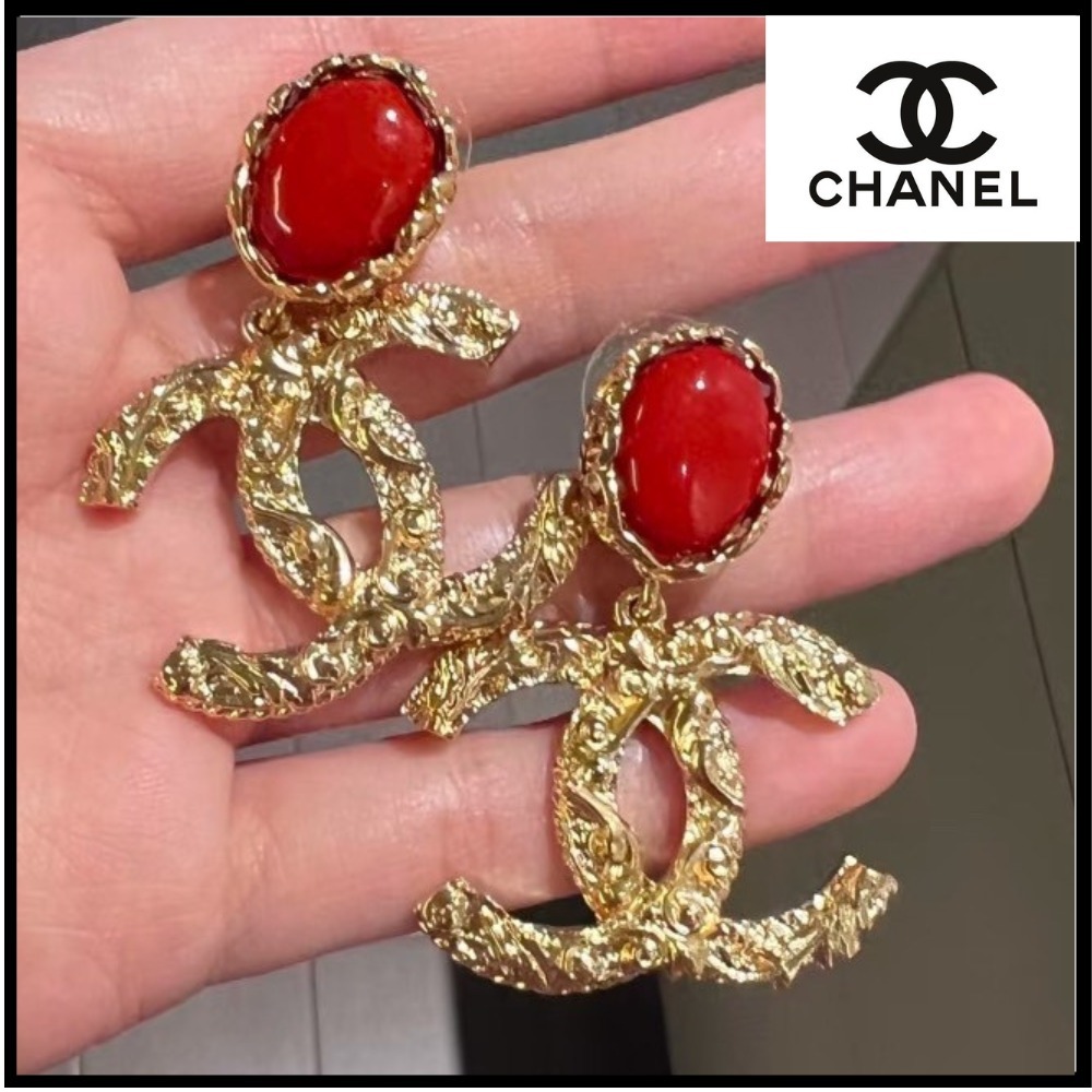 身につけるだけでワンランク上のスタイルに☆【CHANEL】ピアス