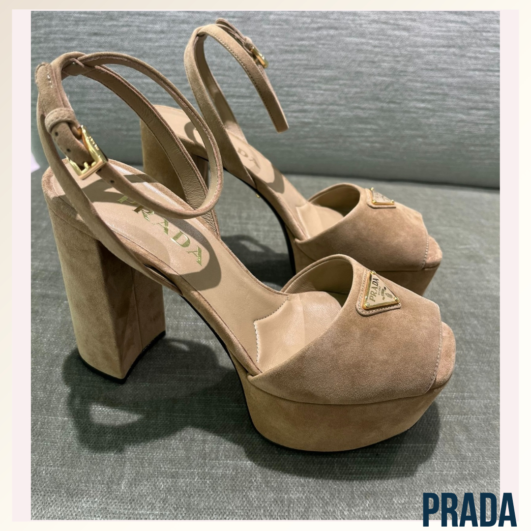 新色 上品ベージュ《PRADA》スエードプラットフォームサンダル