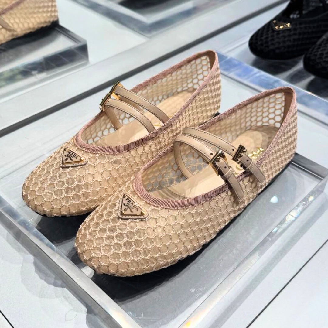 【お洒落度UP】PRADA◆メッシュ バレリーナシューズ メタルロゴ