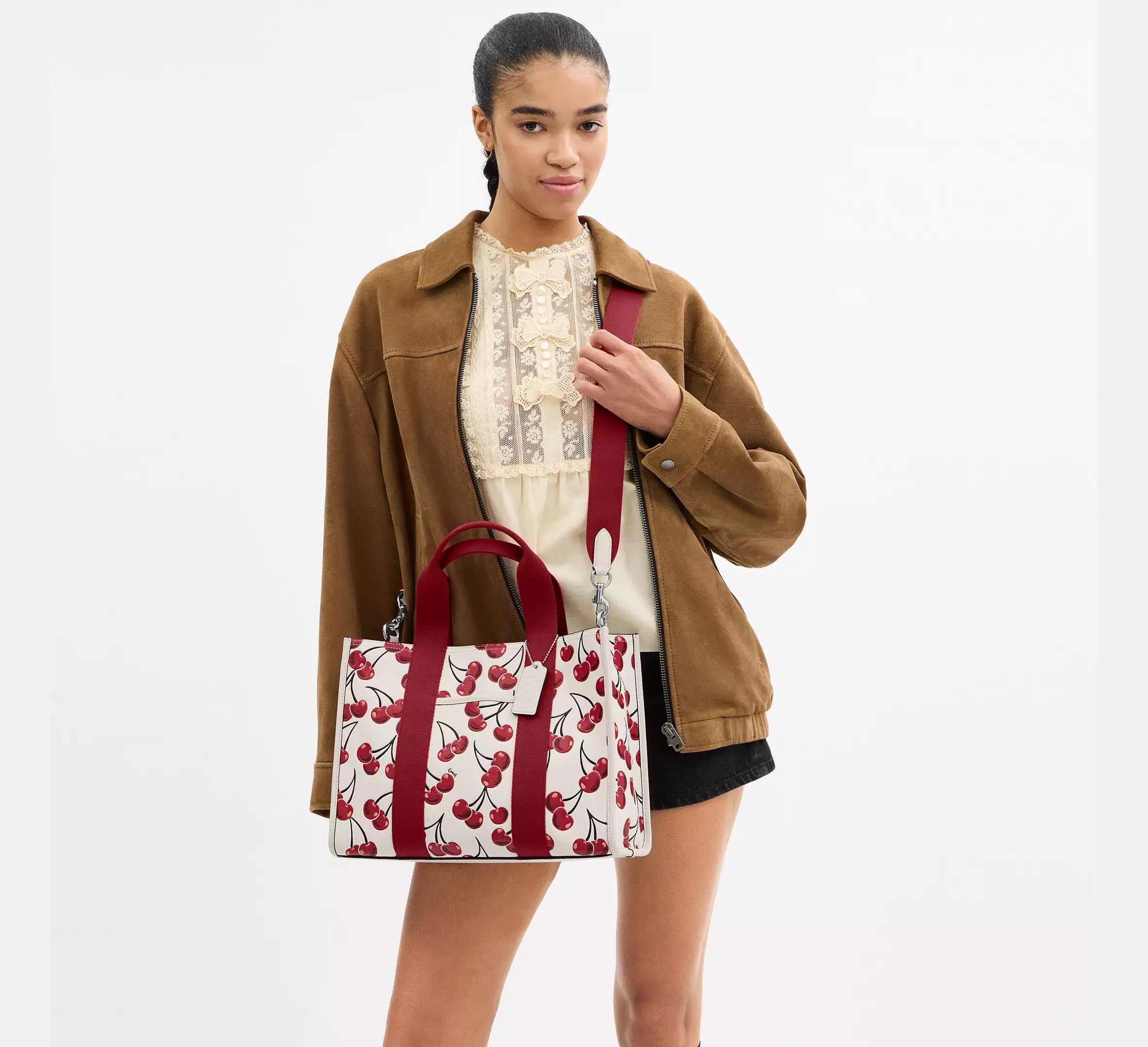 すぐ届く！COACH コーチ◆チェリープリント スミス トートバッグ COACH】 スミス トート バッグ・チェリー プリント