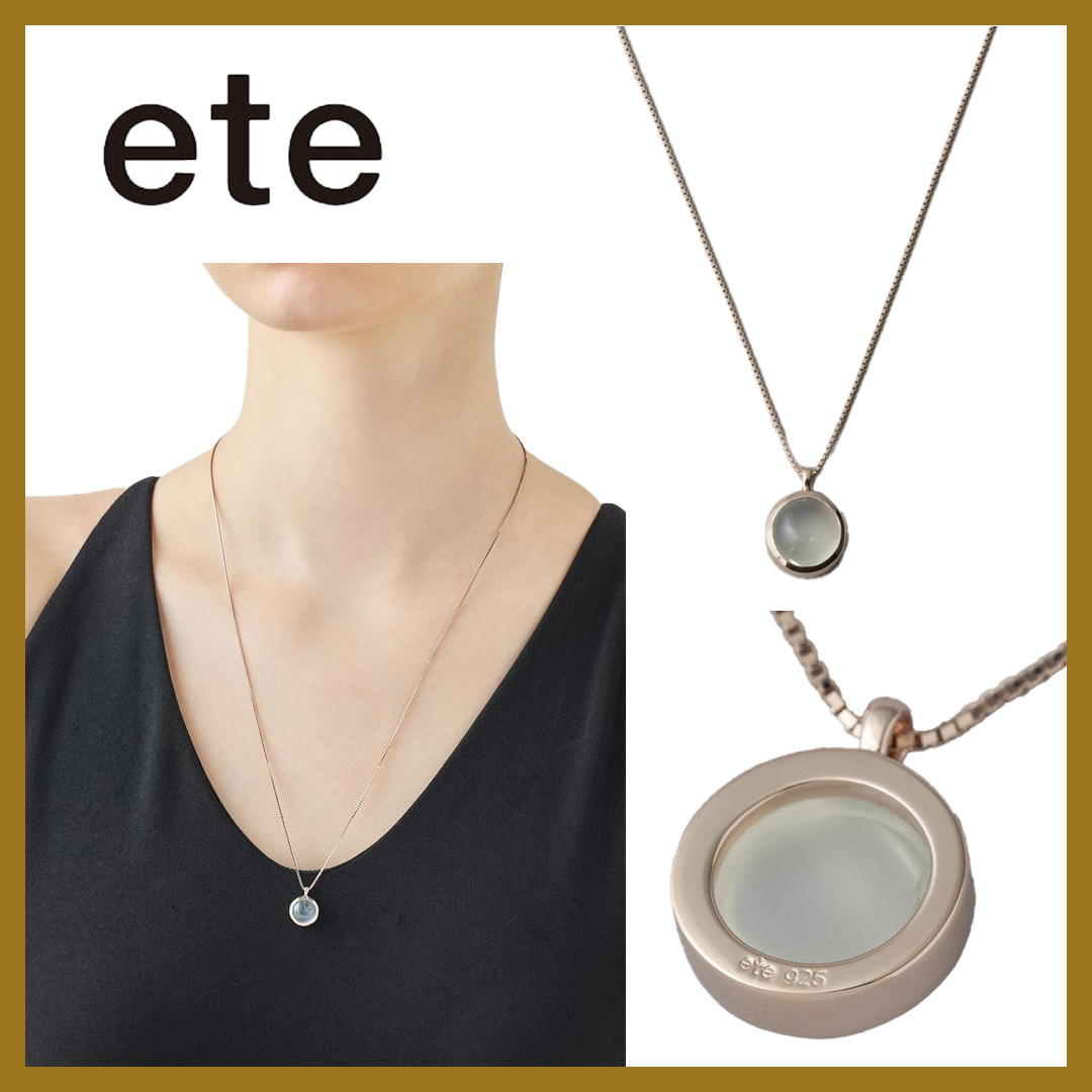 **顔周りを華やかに♡**【CHANEL】 ピアス シルバー 顔周りを華やかに♡ **【CHANEL】 ピアス シルバー