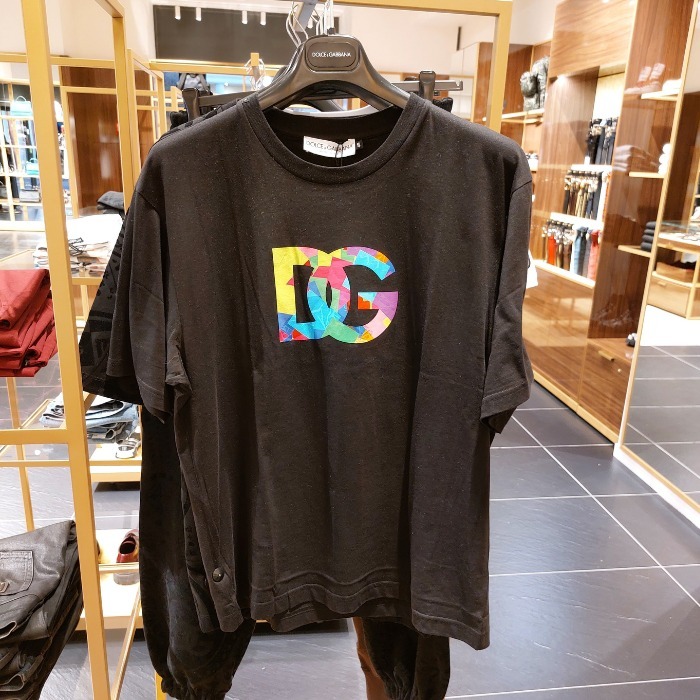 《インパクト大》【Dolce & Gabbana】マルチロゴTシャツ