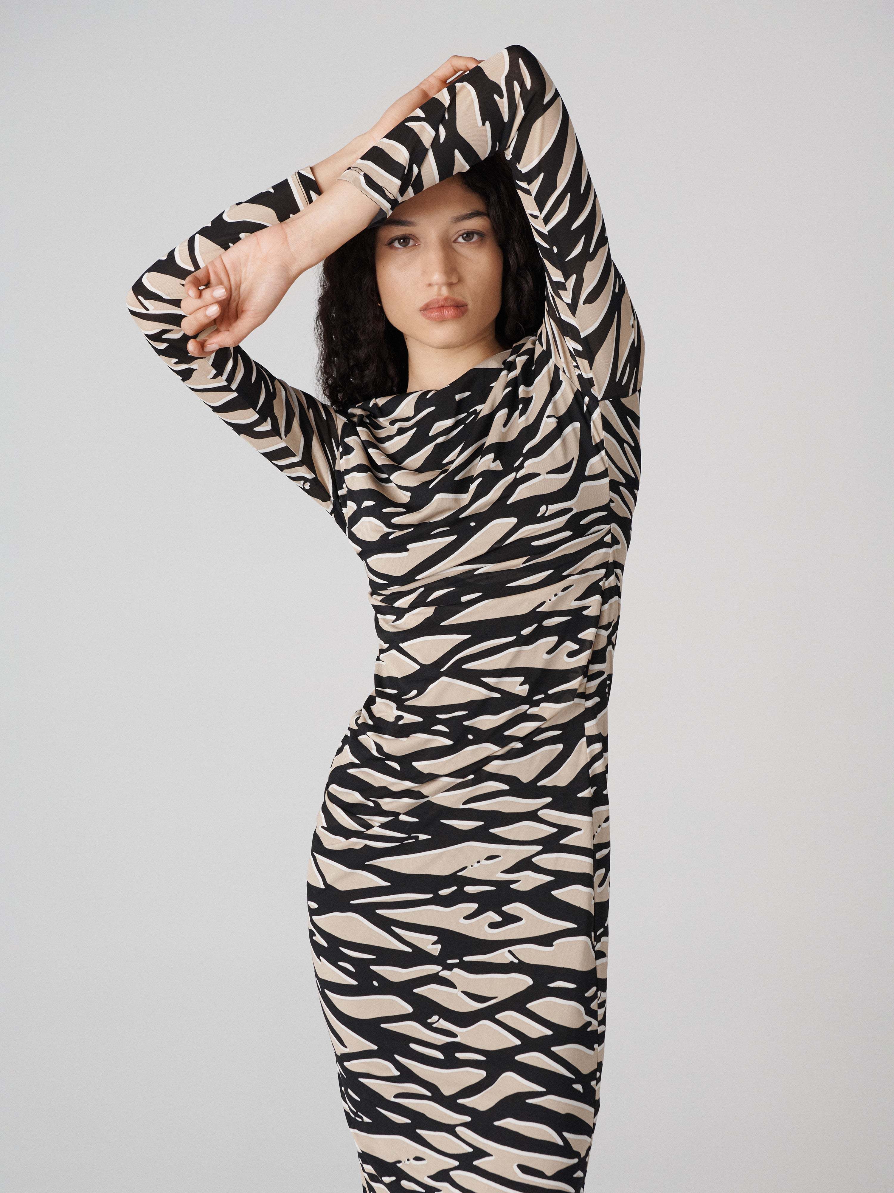 【DIANE von FURSTENBERG】ダリウス ロングスリーブ ドレス DIANE von FUSTENBERG シルク花柄ロングスリーブミニドレス