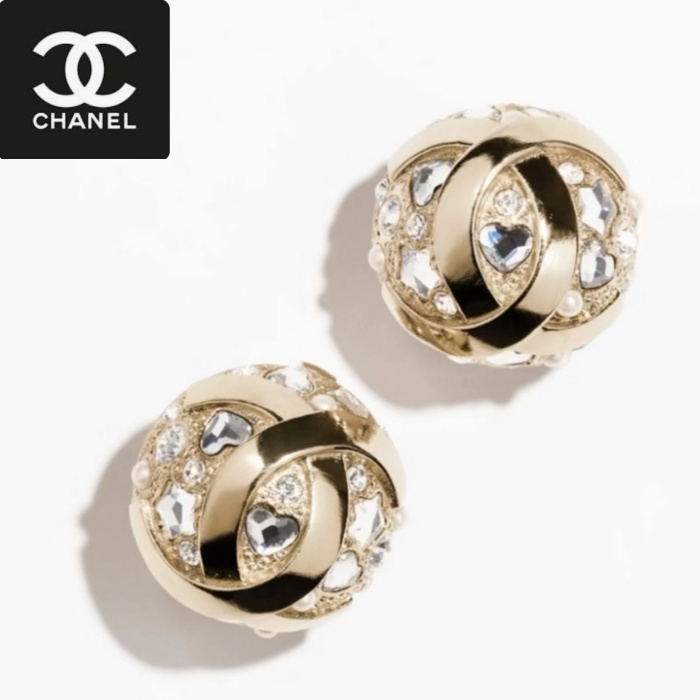 煌めくクローバーCCが可愛い♡】CHANEL ピアス