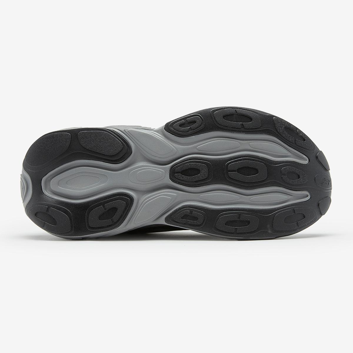 《☆超人気☆》☆New Balance☆FRESH FOAM x More V5(2E)☆Black
