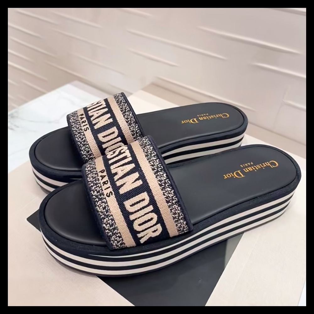 【大人カジュアル♪】Dior★Dway プラットフォームスライド