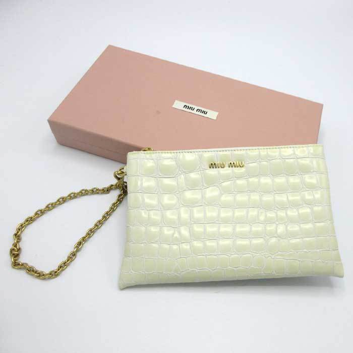 国内即発 MIUMIU 5NH81C クロコ調 チェーン付 クラッチバッグ