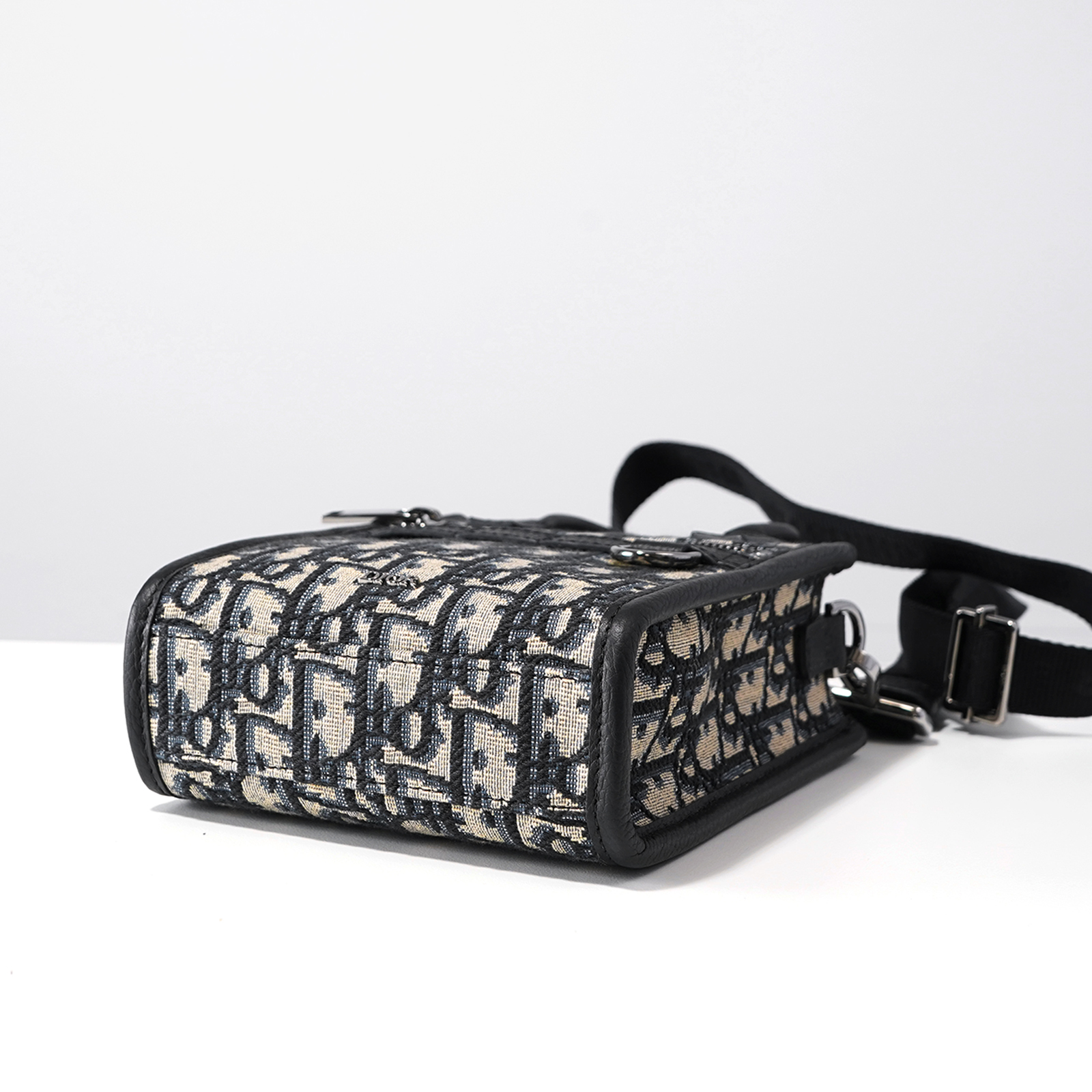 DIOR オブリーク ノースサウス ショルダーバッグ 2ESWS017YKY DIOR オブリーク ノースサウス ショルダーバッグ 2ESWS017YKY