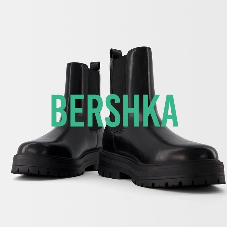 【BERSHKA】トラックソール付きチェルシーブーツ ブラック