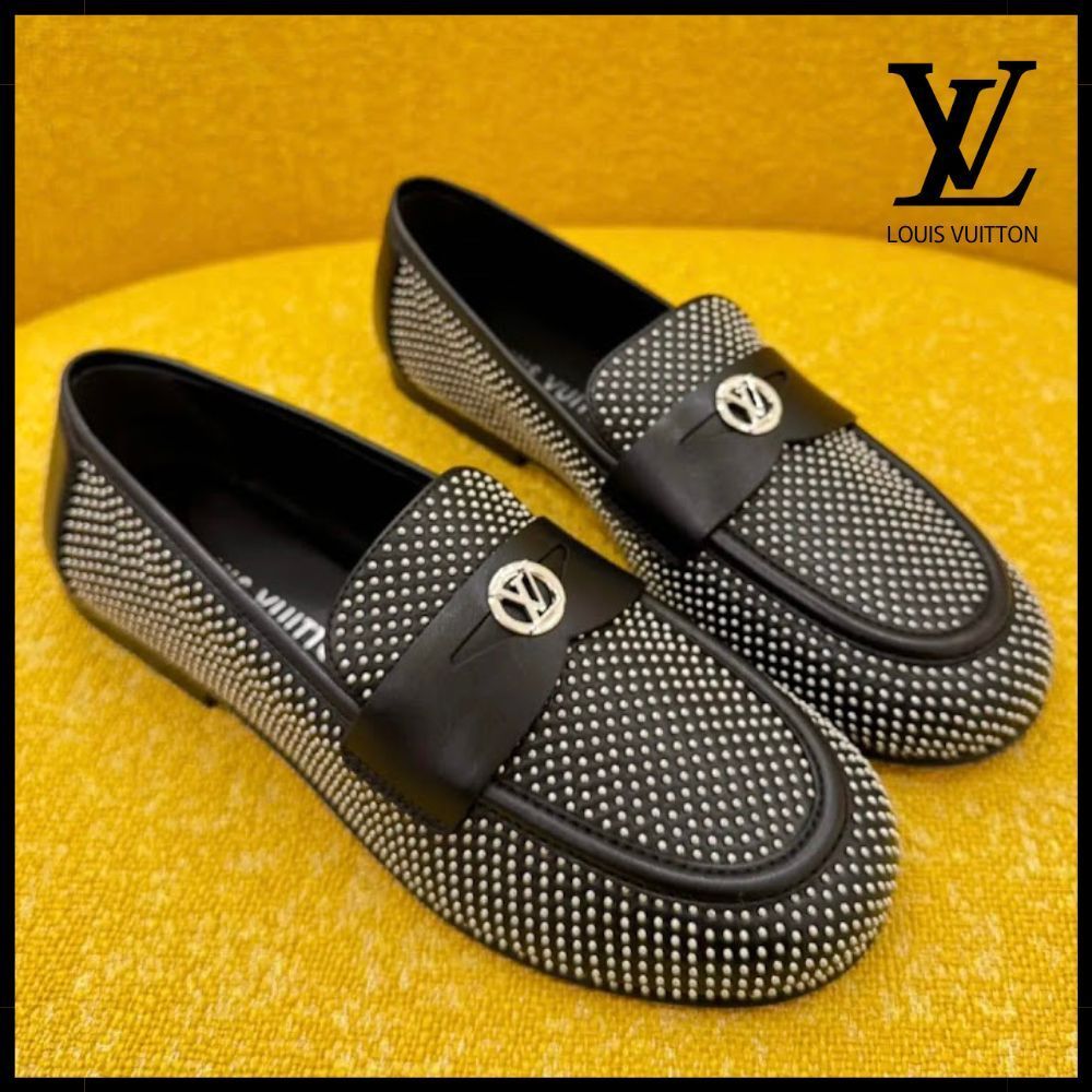 【スタッズが魅力的な一足】Louis Vuitton ソーホー ローファー