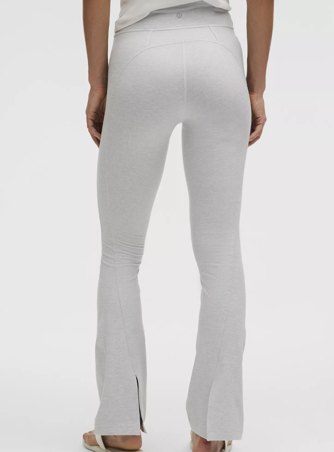 宅配便配送 lululemon☆ソフトスエード調 ミニフレアパンツ・スプリットヘム ヨガ・ピラティス
