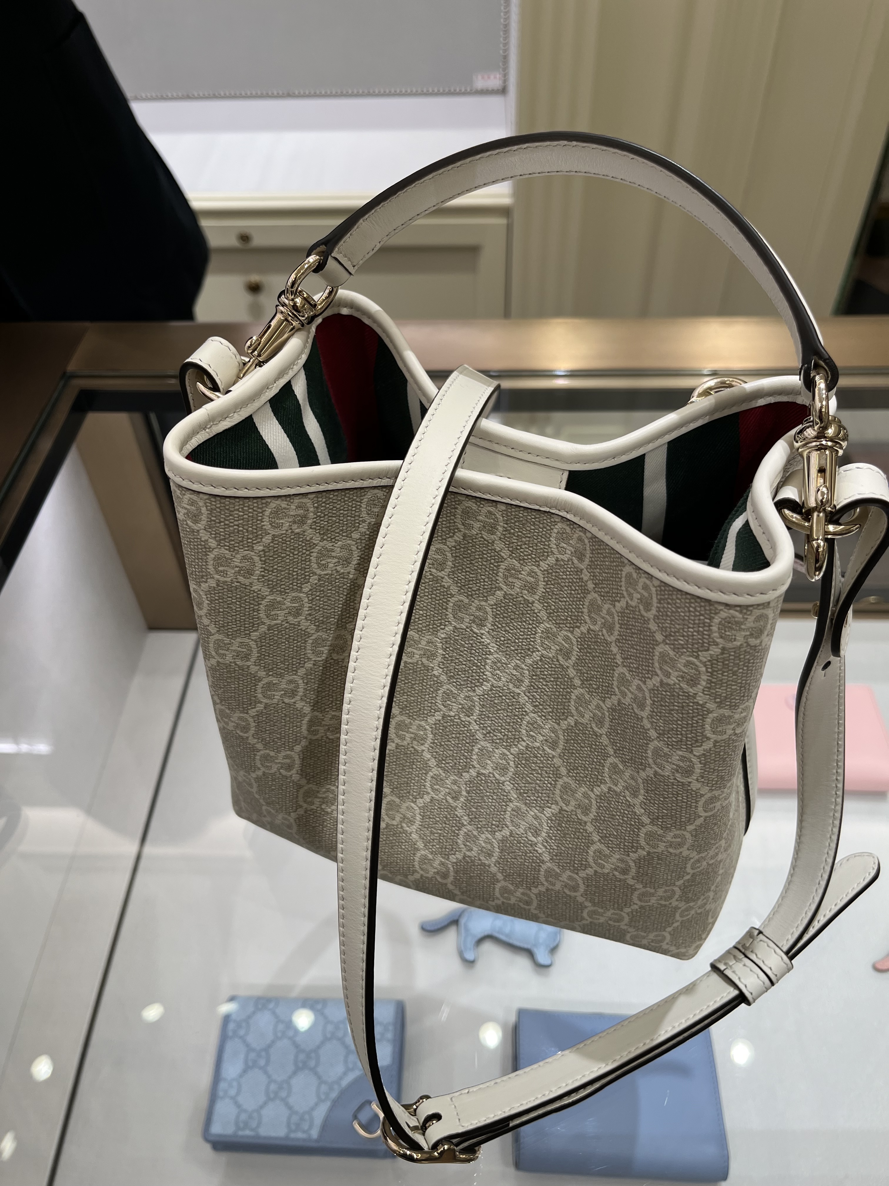 【Gucci】編み込み ミニ バケットバッグ GUCCI(グッチ) / ×ドラえもん/ミニバケットバッグ/PVC/647801