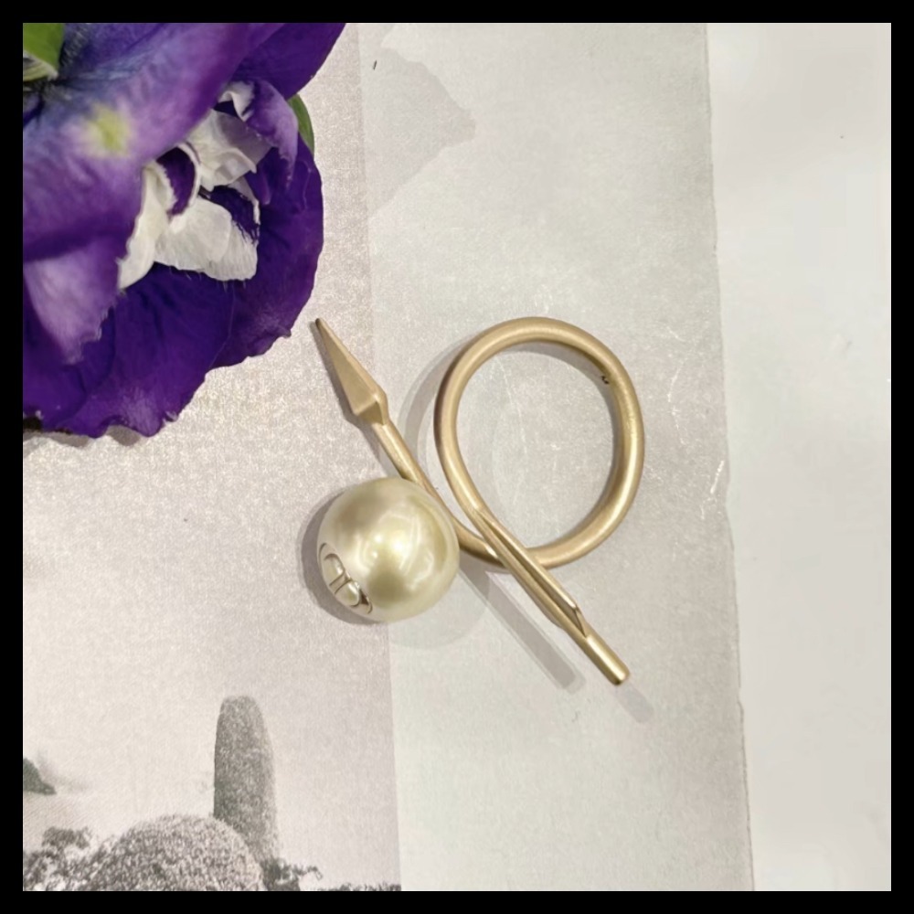 【ロゴ入りパールがおしゃれ♡】Dior★D-Vinity リング