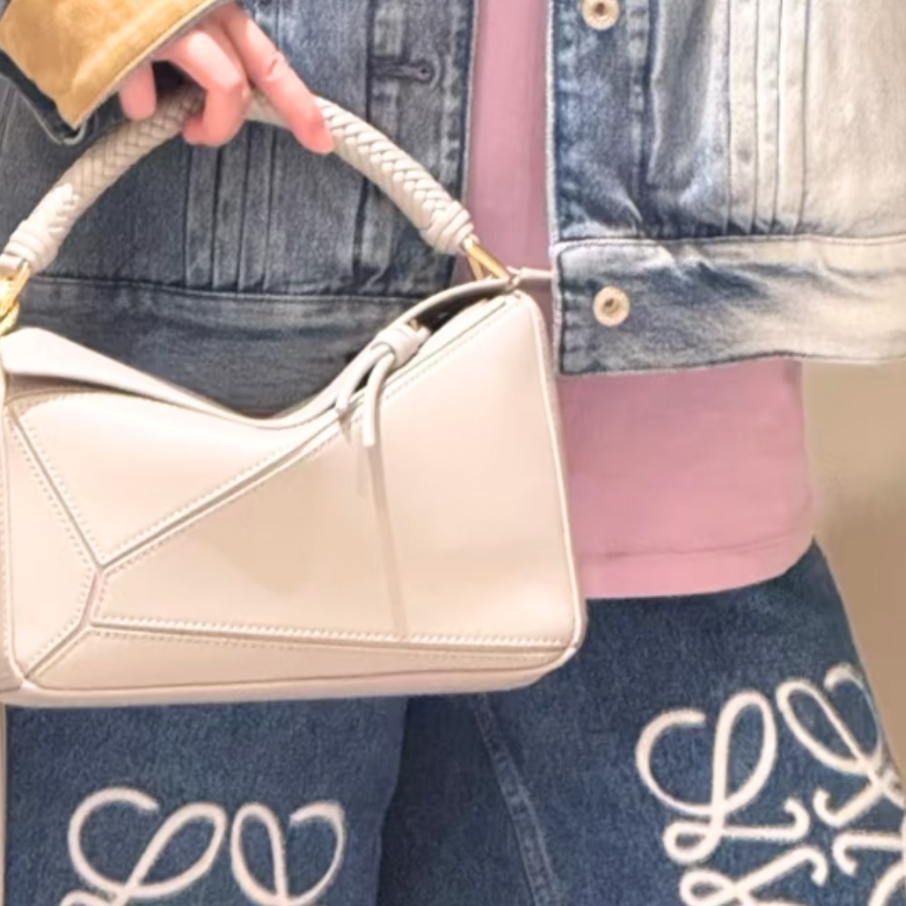 《大人カジュアル》【LOEWE】デニムのアナグラムショートパンツ