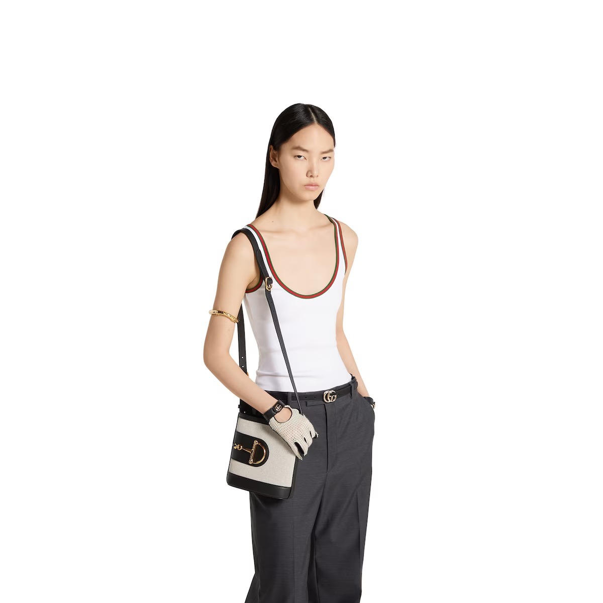 25SS 新作 グッチ Gucci73 ミニ バケットバッグ レザー レトロ